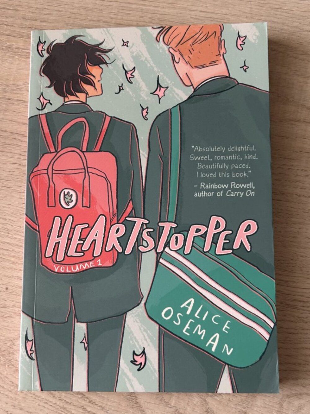 Heartstopper v1- Alice Oseman; graphic novel paperback